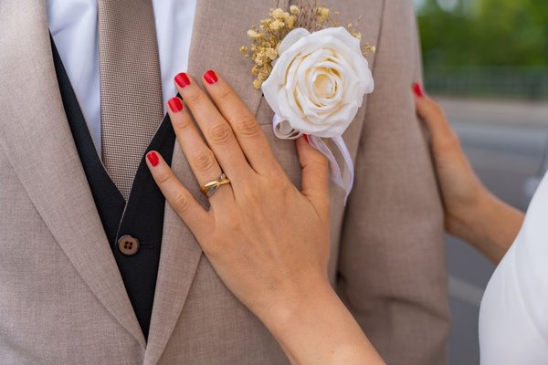 wedding suit colours for grooms